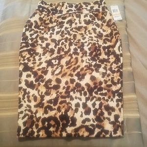Leopard print pencil skirt